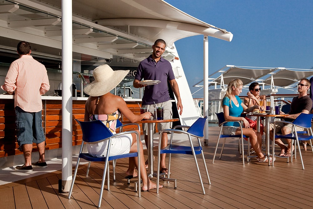 Pool & Mast Bar
