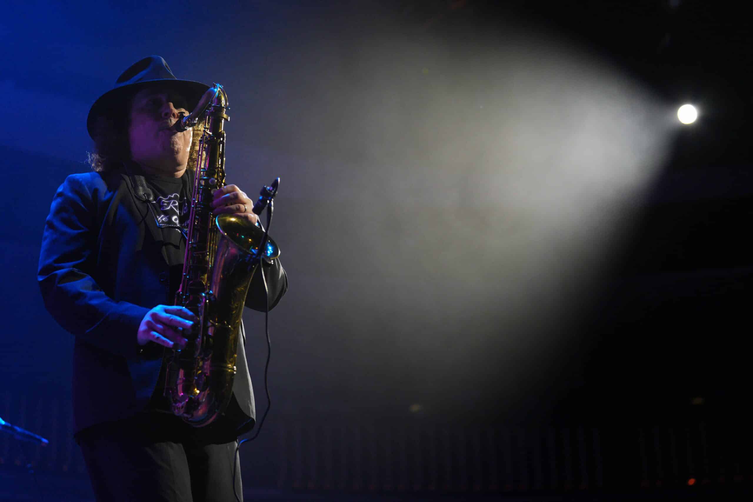 THE SMOOTH JAZZ CRUISE NIGHTLY MAIN SHOWS
